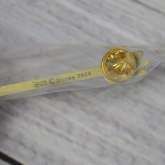 D23 Magic & Mystery Pin King Triton's Trident 2024 Enchanted Objects Mermaid - Picture 3 of 5